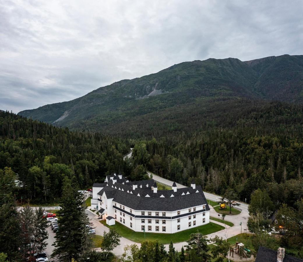 Gite Du Mont-Albert - Sepaq Sainte Anne des Monts Exterior photo